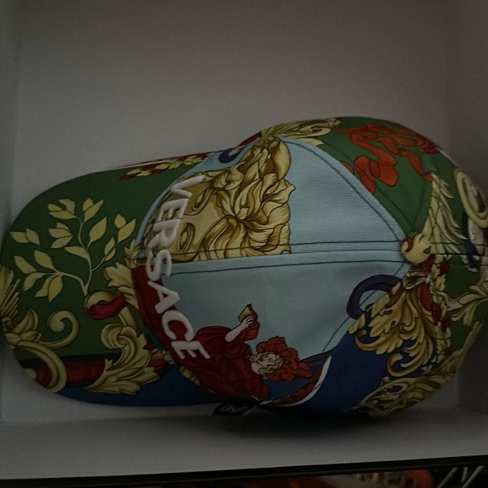 VERSACE HAT - Picture 3 of 5